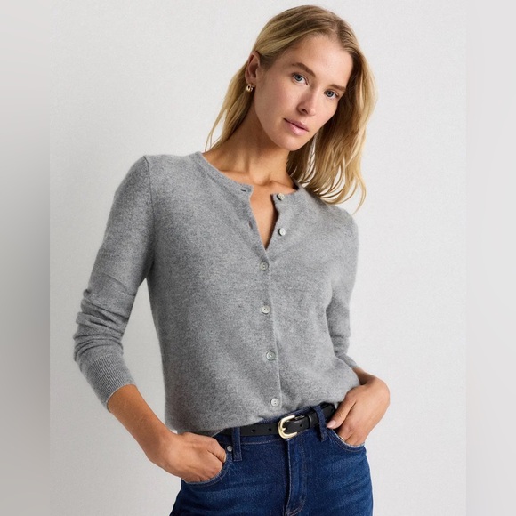 Excellent Condition Quince Mongolian Cashmere Cardigan sz M - Picture 2 of 3